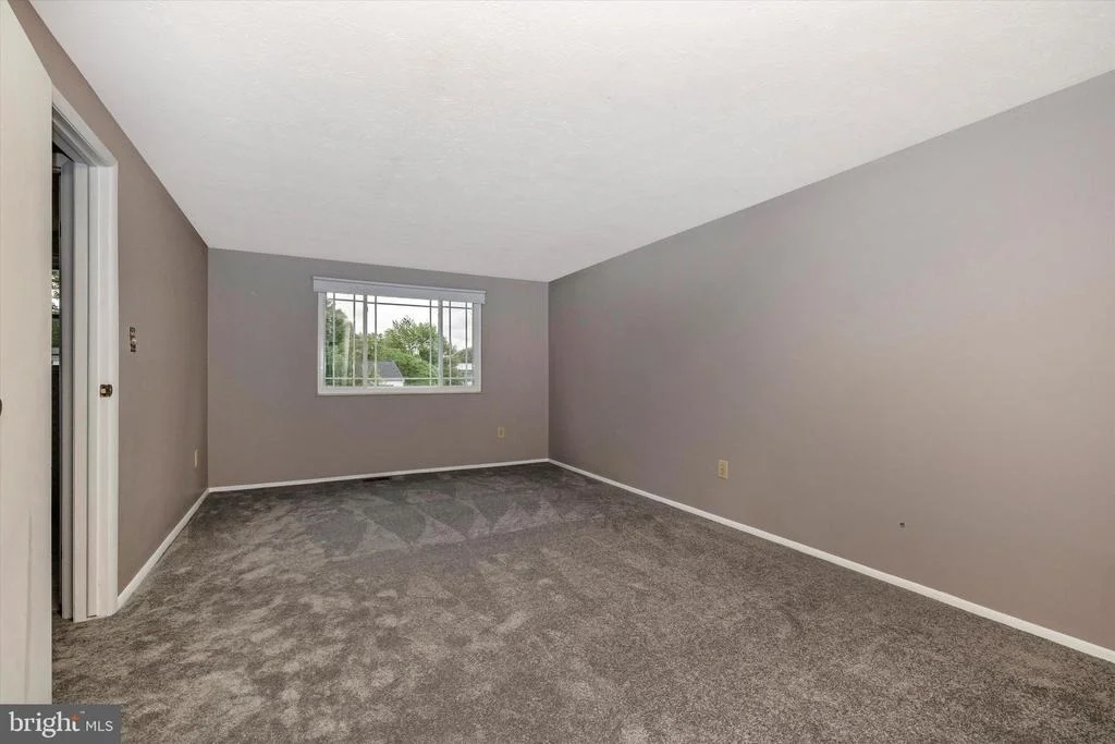 Photo of 1810 ROCKY GLEN DRIVE