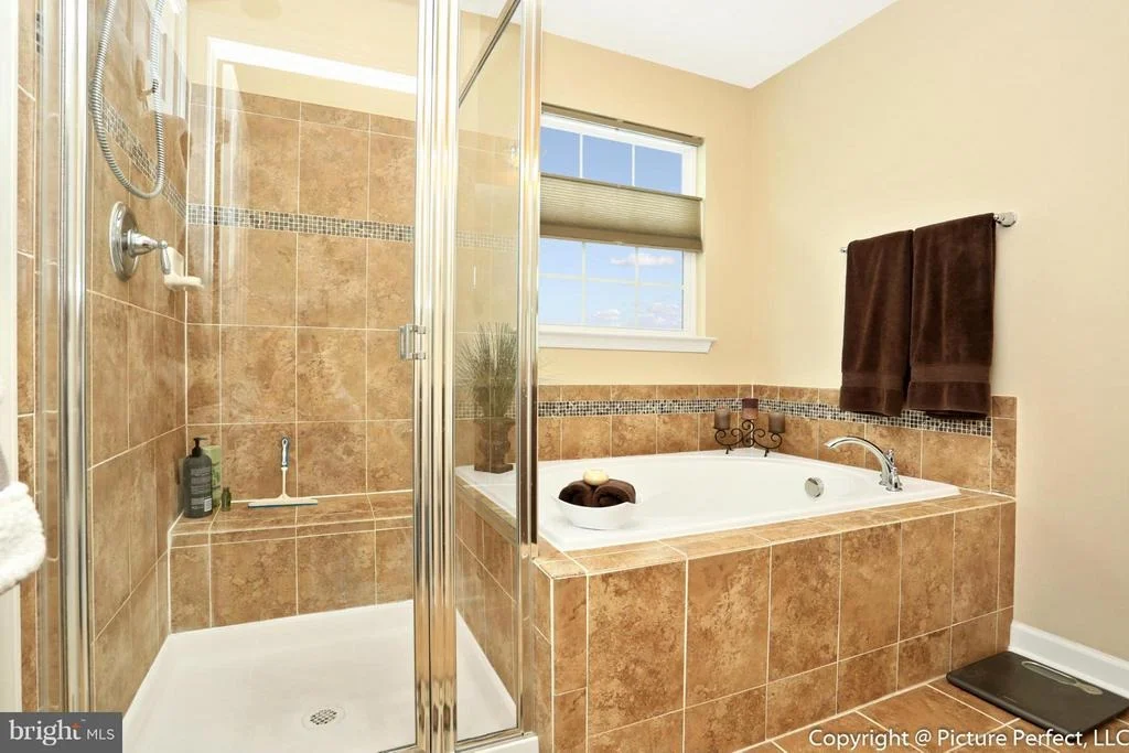 Photo of 140 SUNLIGHT COURT