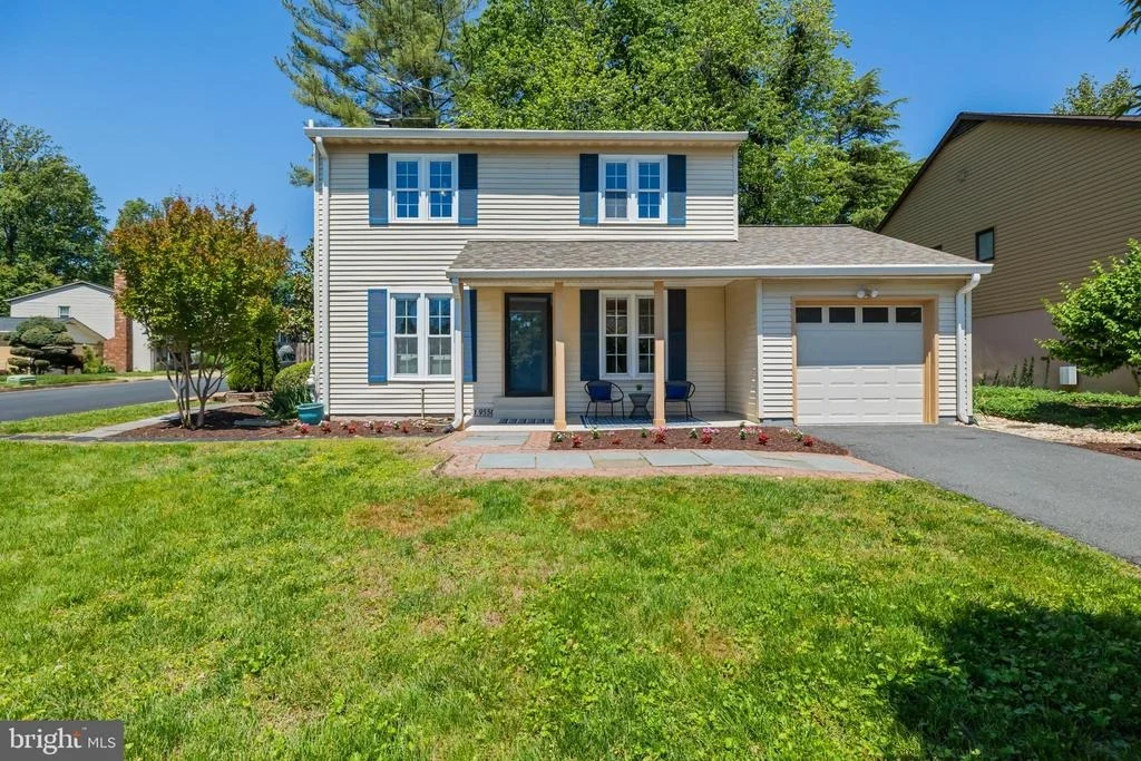 Photo of 9556 PINE BOUGH PLACE