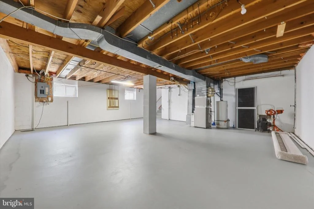 Photo of 3710 QUEEN MARY DRIVE