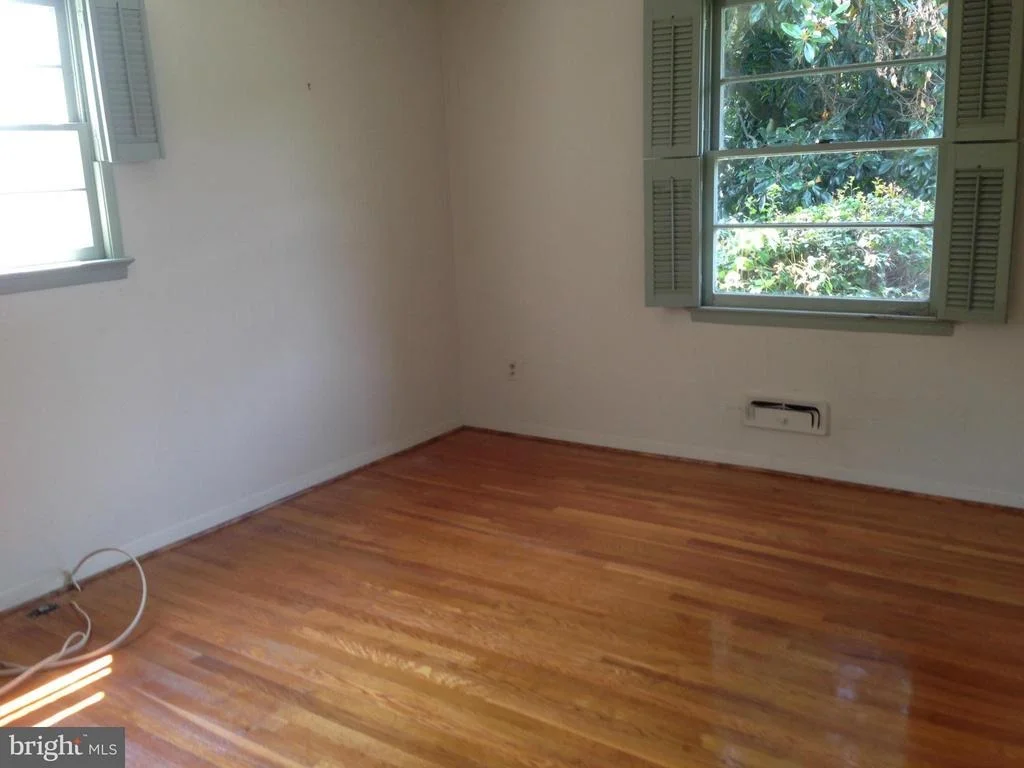 Photo of 6716 DEAN DRIVE