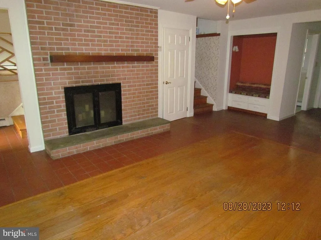 Photo of 126 SHADOW COURT