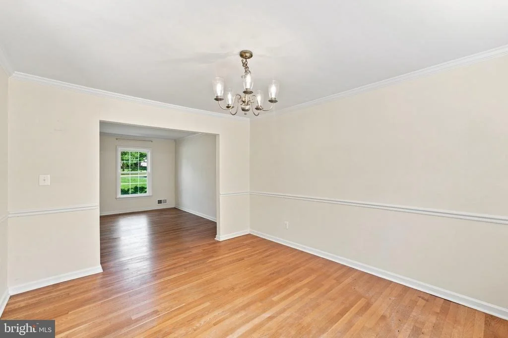 Photo of 2400 E GATE DRIVE