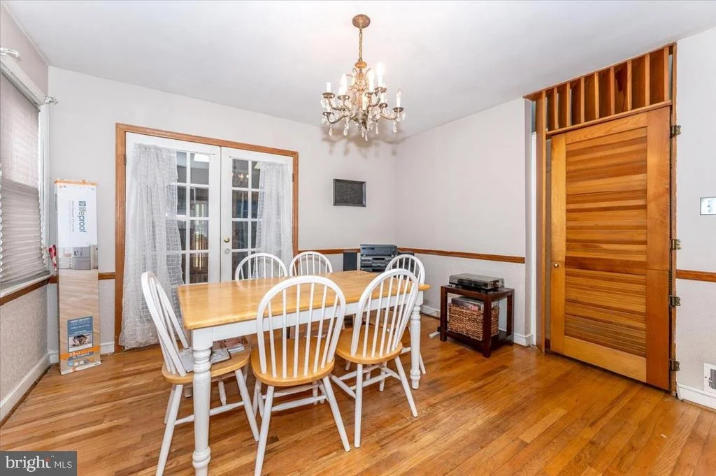 Photo of 239 DEVONSHIRE ROAD NE