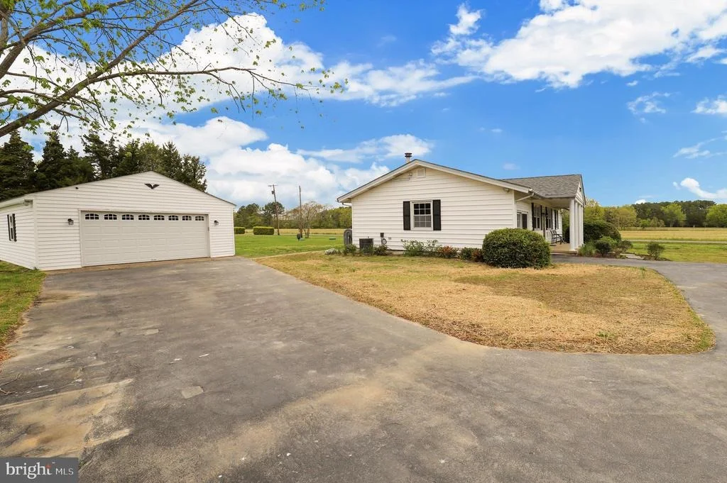 Photo of 48740 WYNNE ROAD
