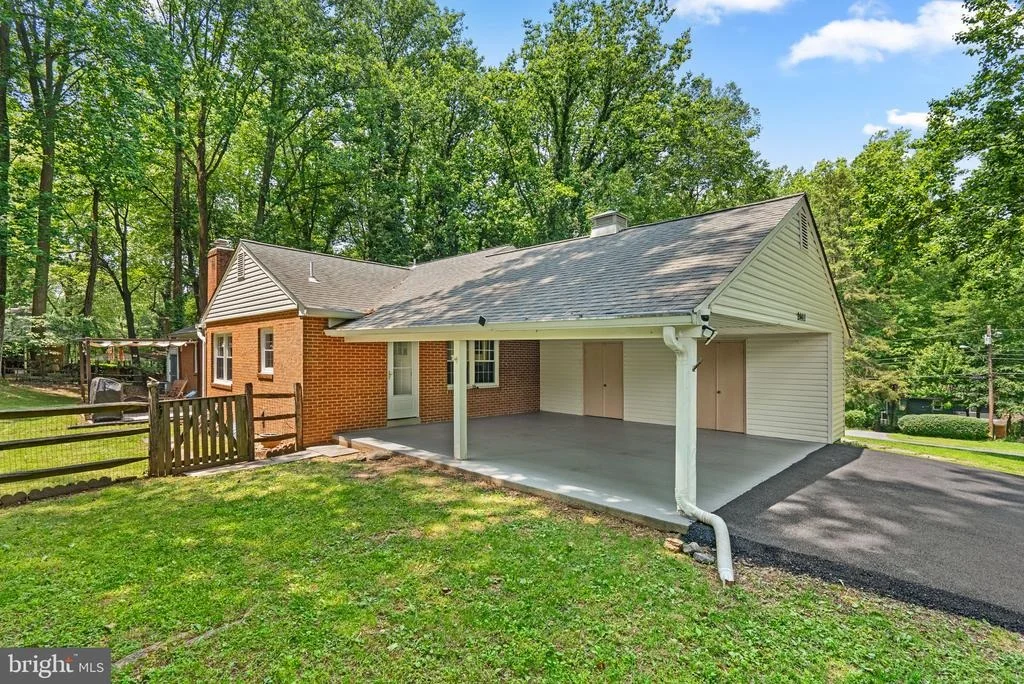 Photo of 24411 KAKAE DRIVE