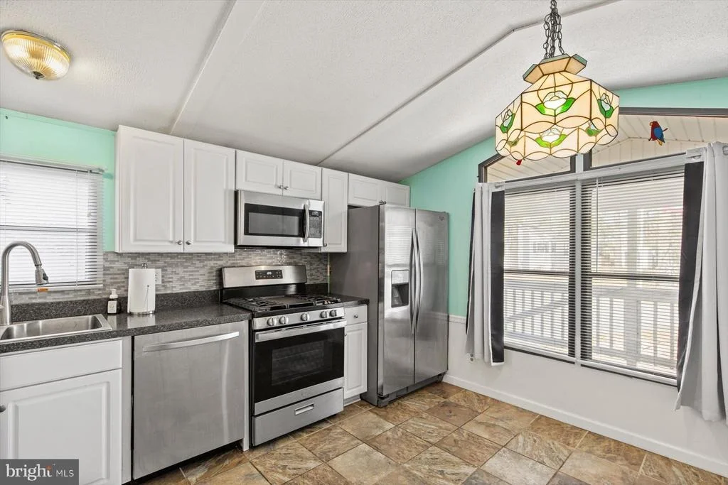 Photo of 34482 SUNSET DRIVE