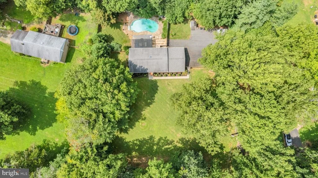 Photo of 5238 GRAYSTONE ROAD