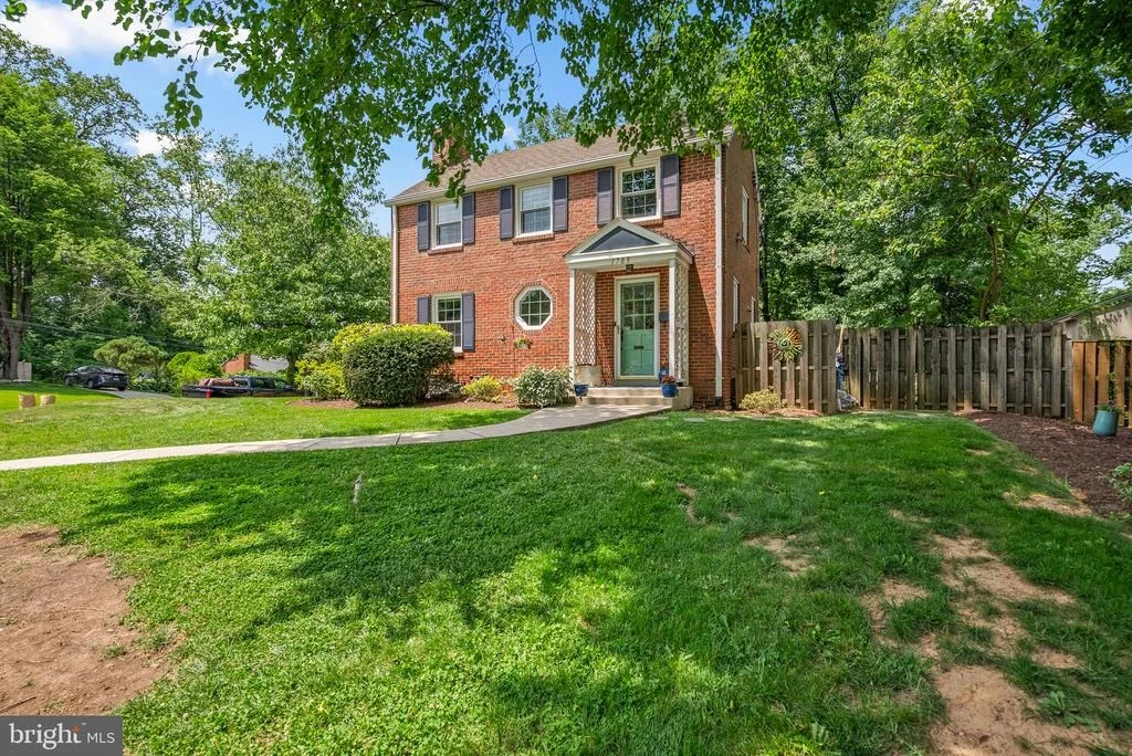Photo of 1709 WHITE OAK DRIVE
