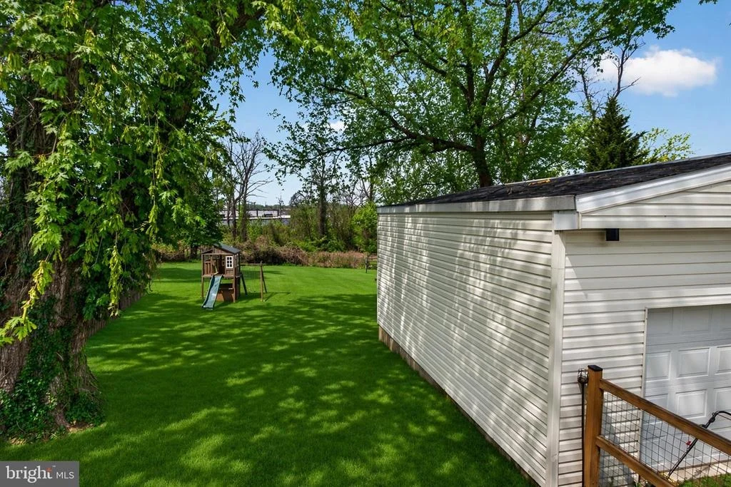Photo of 1406 WALNUT AVENUE