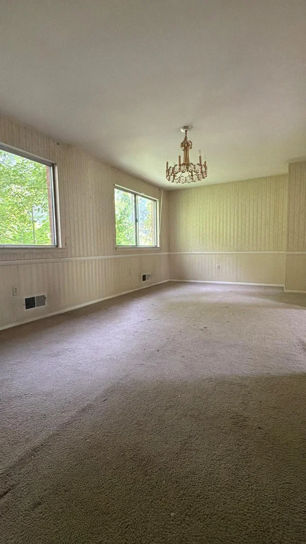 Photo of 913 WINDMILL LANE