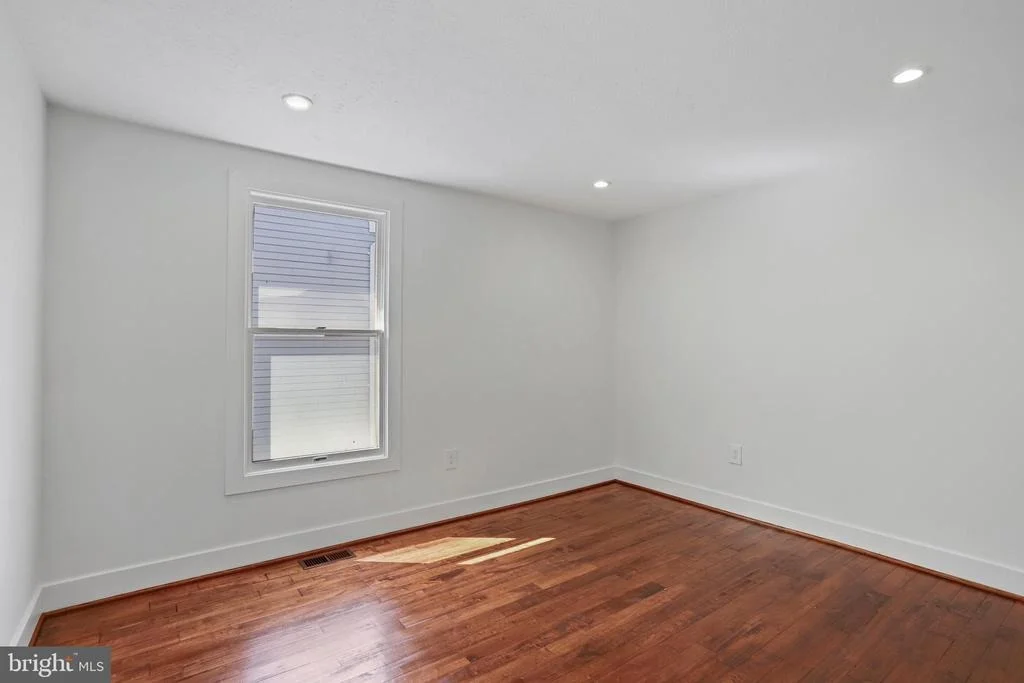 Photo of 3006 MEMORY LANE