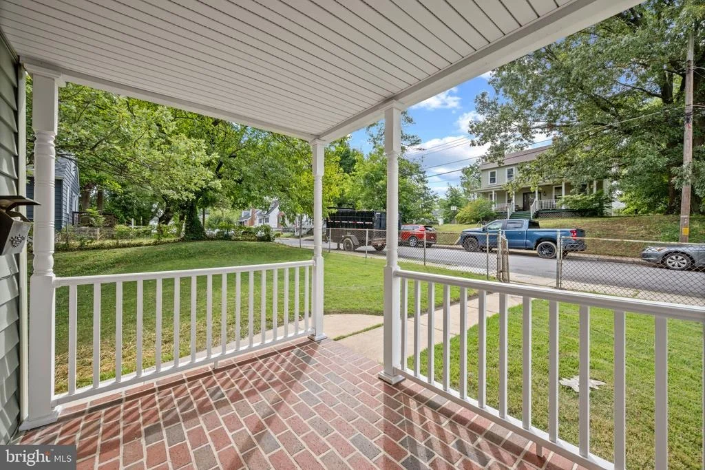 Photo of 210 4TH AVENUE