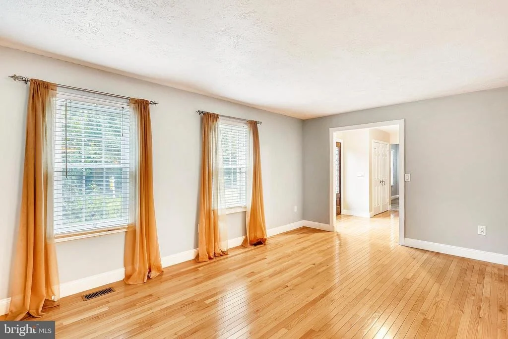 Photo of 15209 DONNA DRIVE
