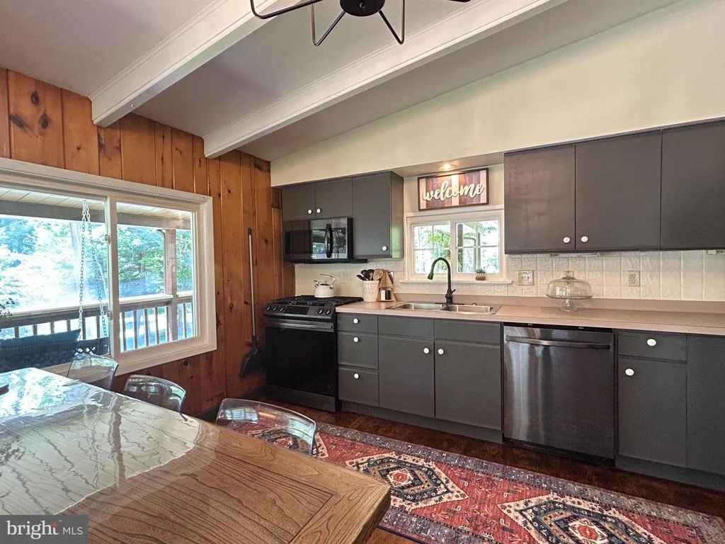 Photo of 16 JRS DRIVE