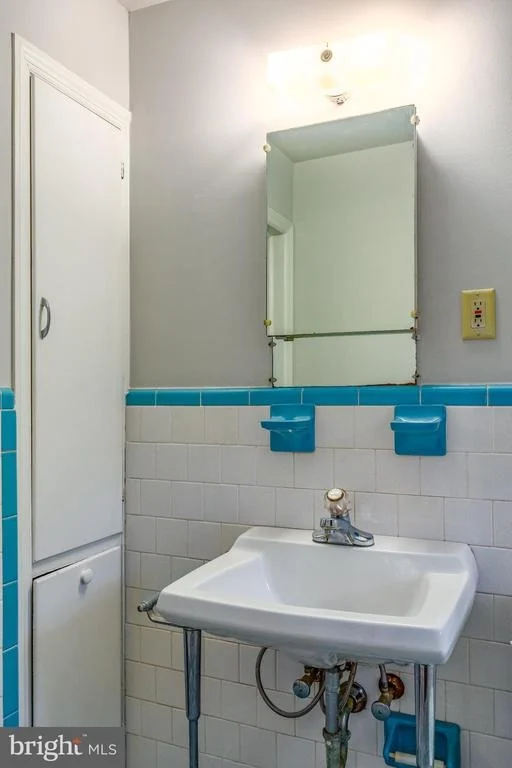 Photo of 7503 RIDGE ROAD