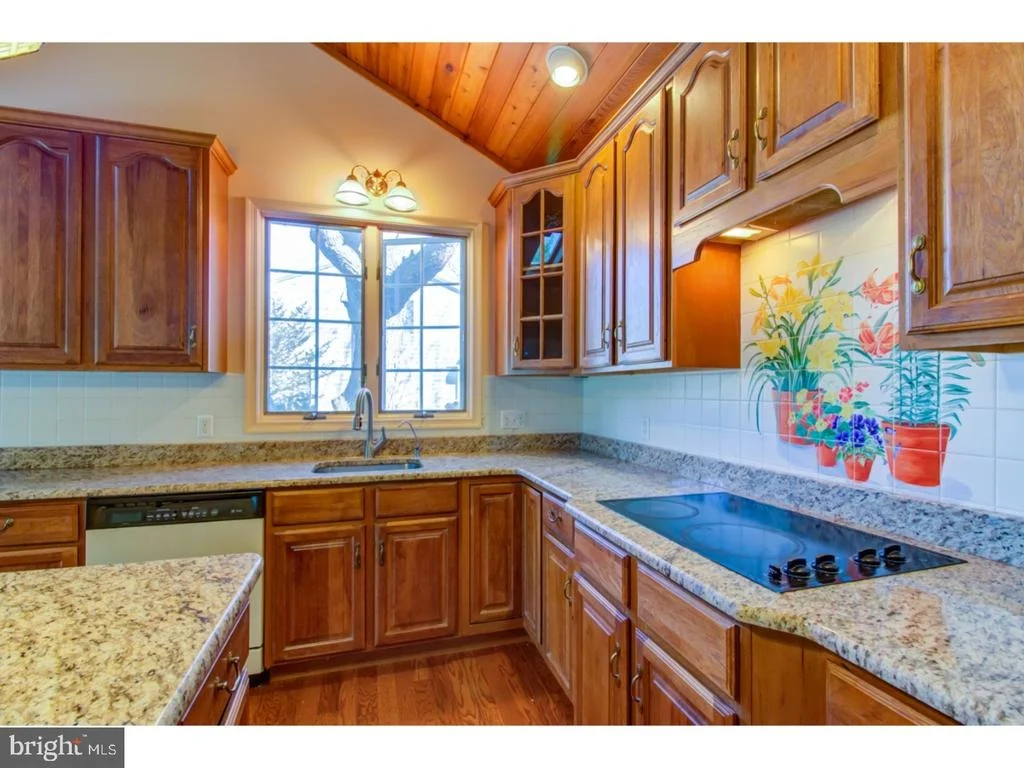 Photo of 554 TROON ROAD