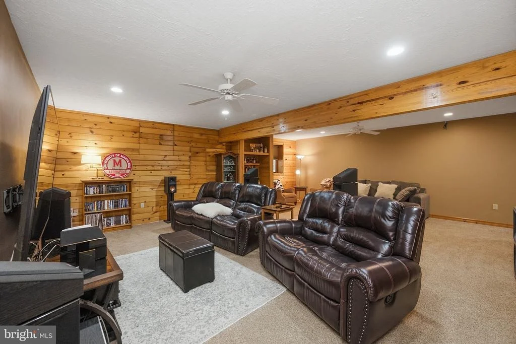 Photo of 607 PIN OAK CIRCLE