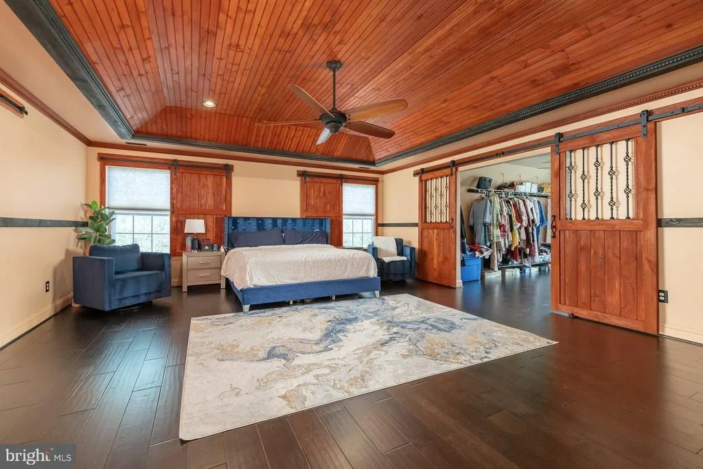 Photo of 10 TARA DRIVE