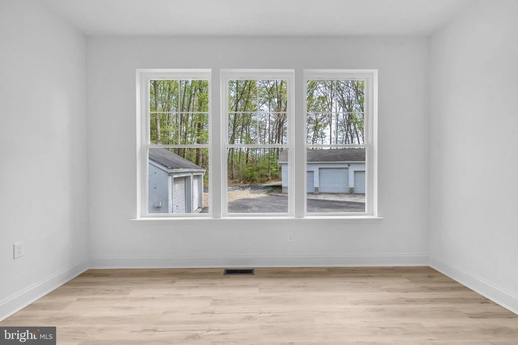 Photo of 413 TRIMBLE ROAD