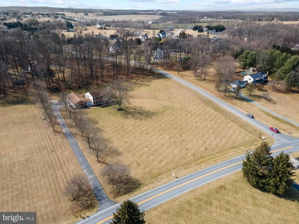 Photo of 3817 MOUNT AIRY DRIVE