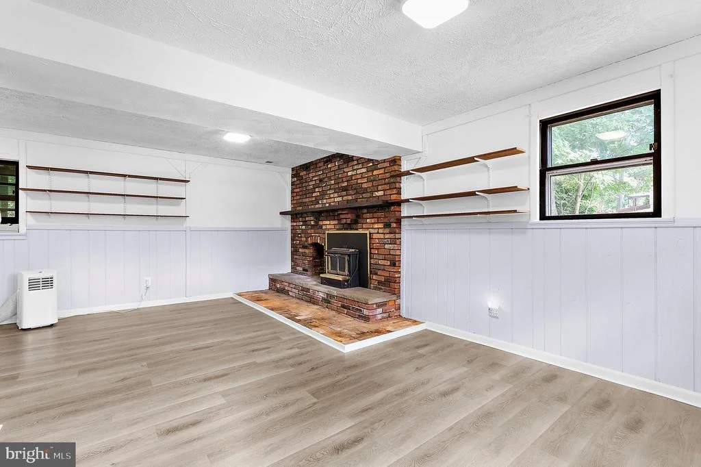 Photo of 130 CIRCLE ROAD