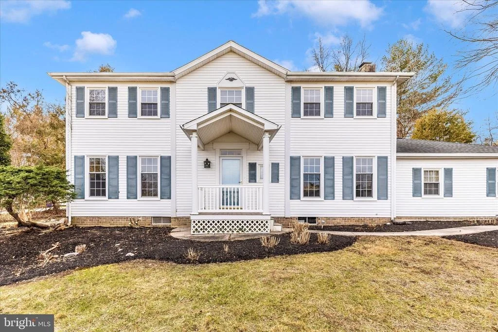 Photo of 5815 MEADOW DRIVE