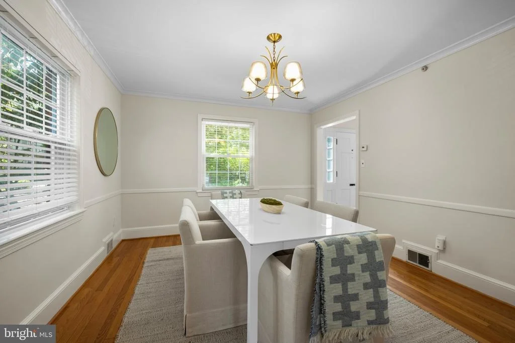 Photo of 1667 PRIMROSE ROAD NW