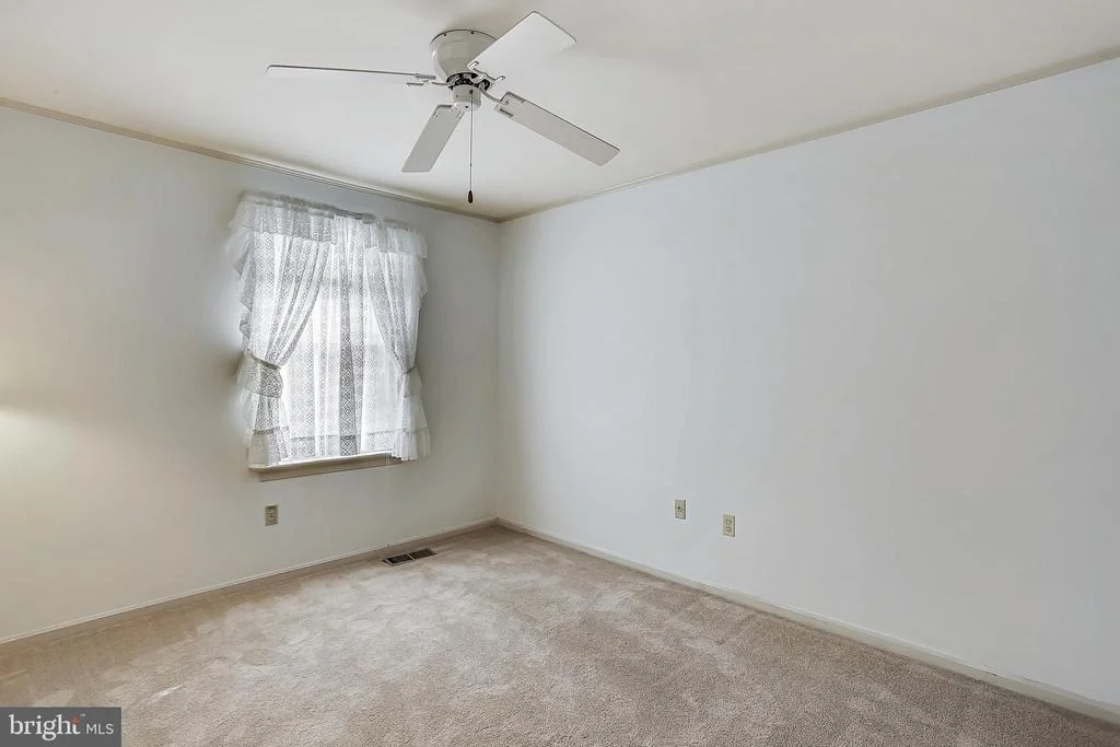 Photo of 9109 ROUNDLEAF WAY
