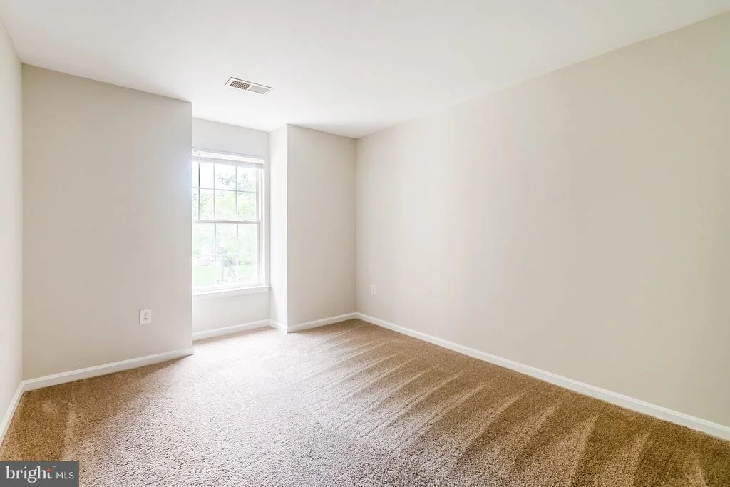 Photo of 17292 MAGIC MOUNTAIN DRIVE