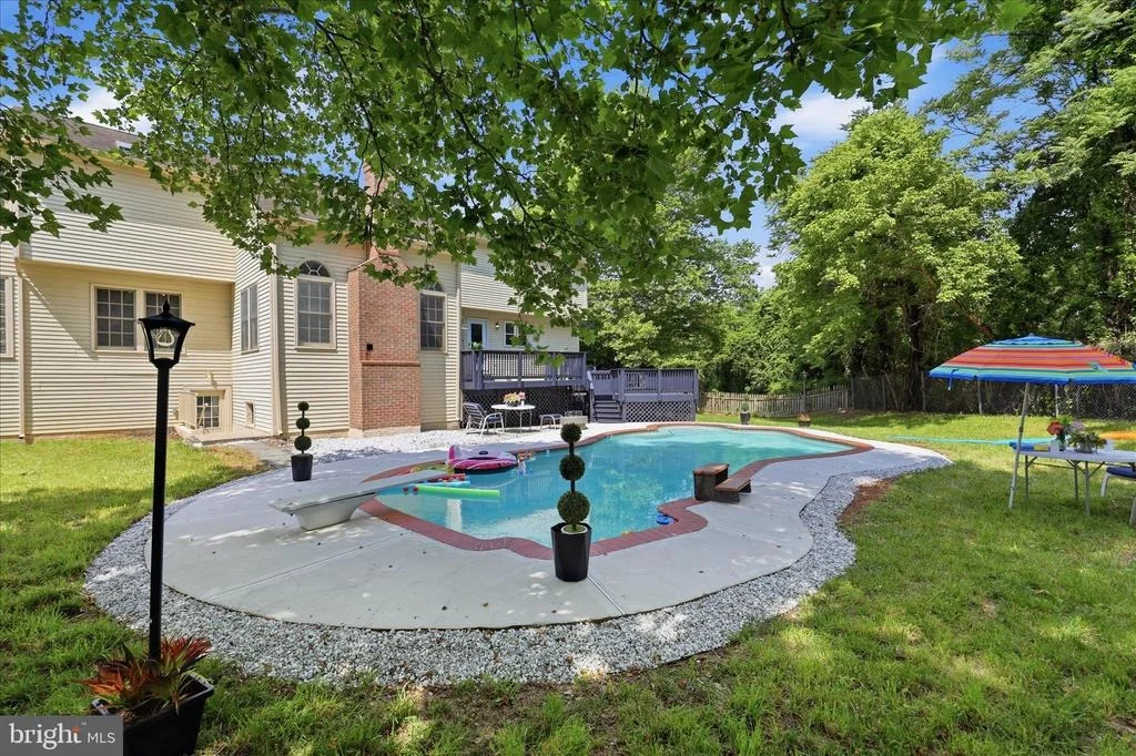 Photo of 6135 FIELDCREST COURT