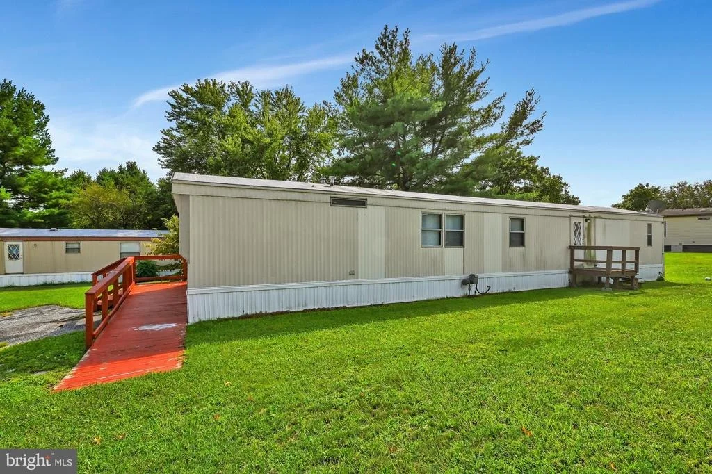 Photo of 25 WILLOW TREE LANE