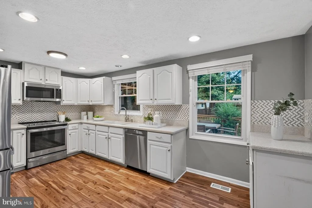 Photo of 935 MARINE DRIVE