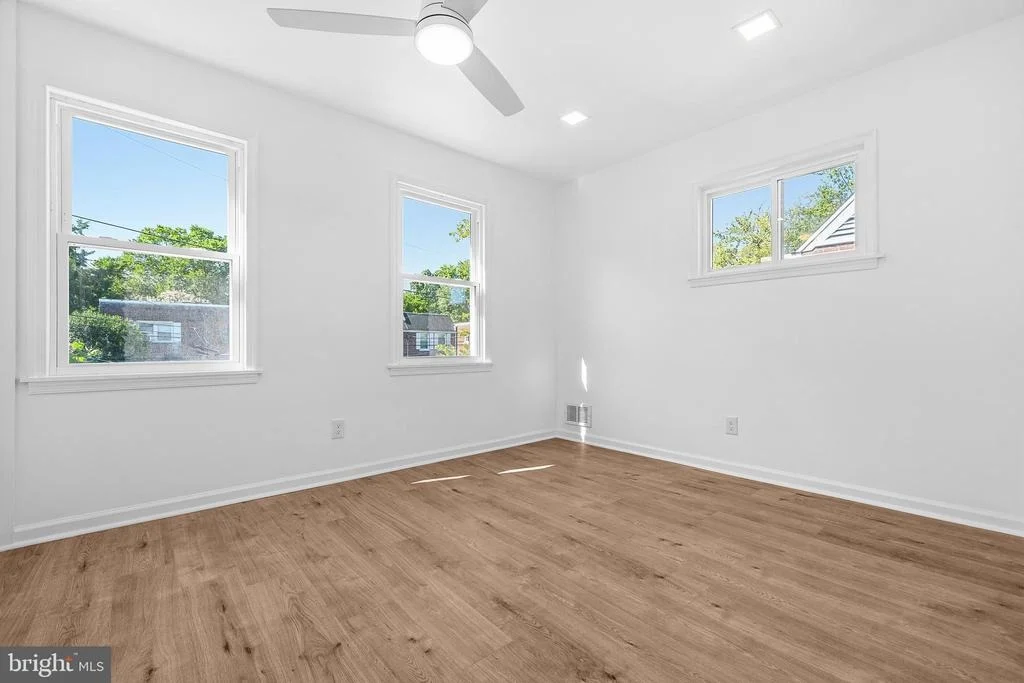 Photo of 1130 46TH PLACE SE