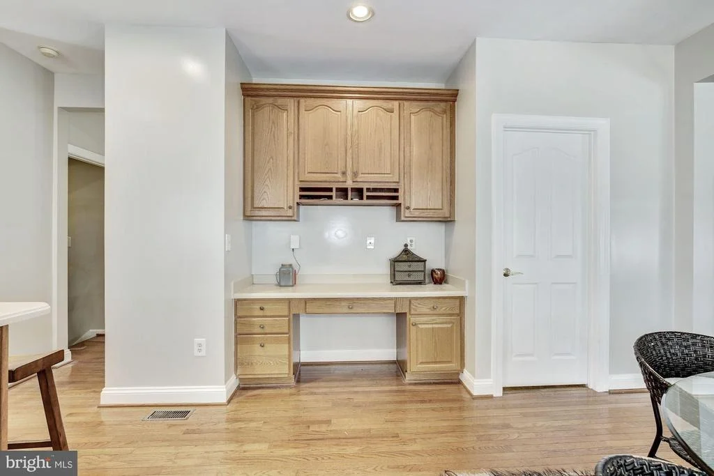 Photo of 4834 BROOM DRIVE
