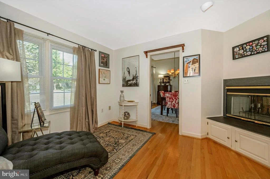 Photo of 841 DUNBROOKE COURT