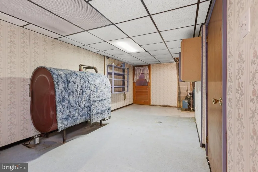 Photo of 5893 AMBAU ROAD