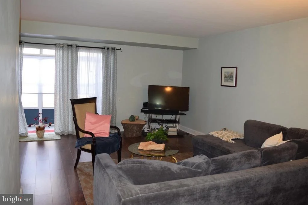 Photo of Unit 21B at 3625 GLEN EAGLES DRIVE