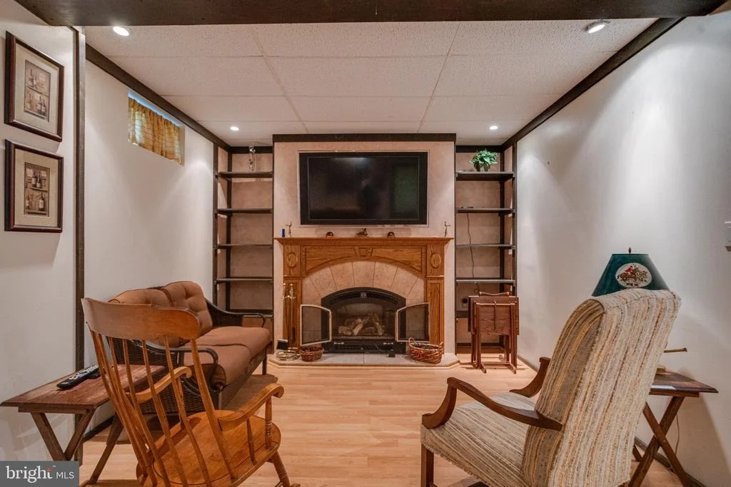 Photo of 2300 KINGS ARMS DRIVE