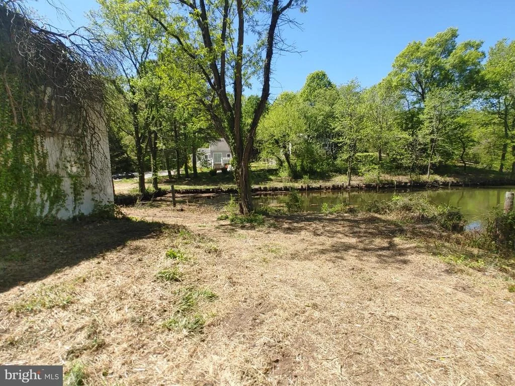 Photo of 4180 SHOREHAM BEACH ROAD