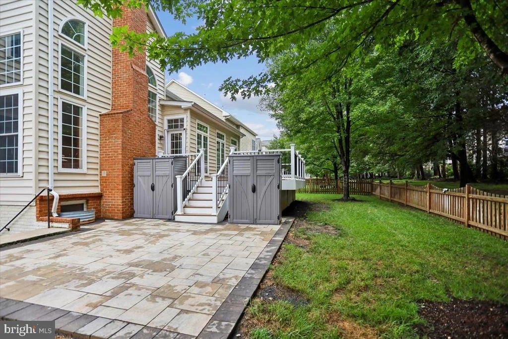 Photo of 42855 CHATELAIN CIRCLE