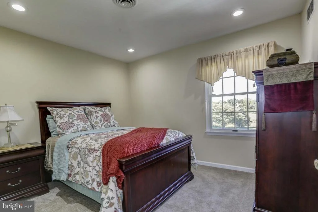 Photo of 840 ARNOLD ROAD