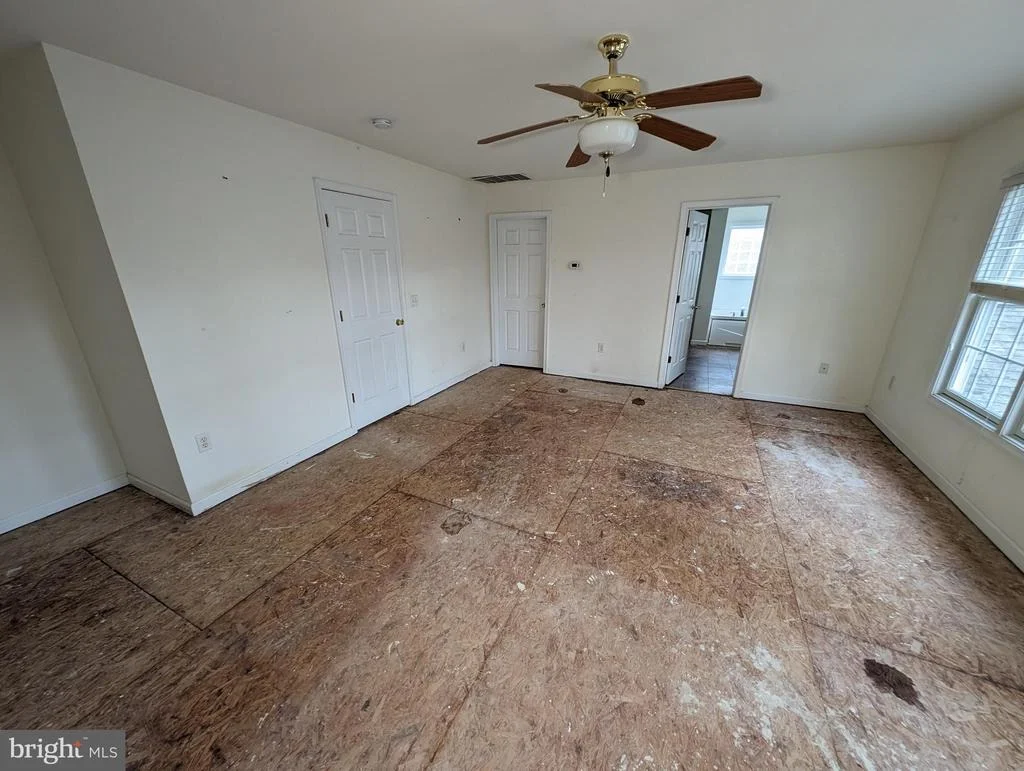 Photo of 32159 RIVER ROAD