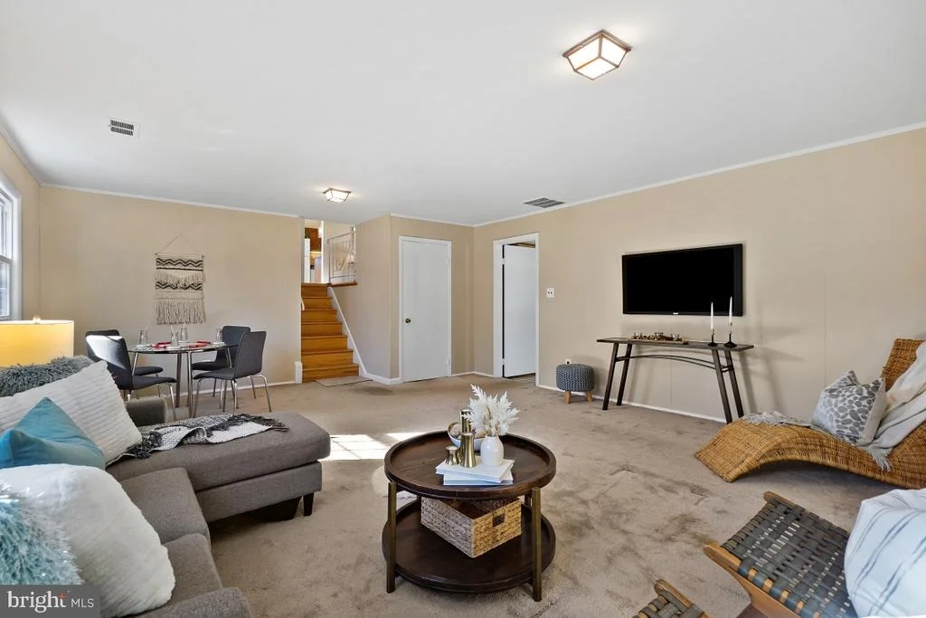 Photo of 13204 HATHAWAY DRIVE