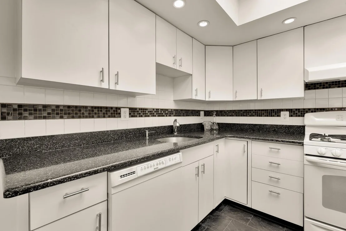 Photo of 1005 RUPPERT ROAD