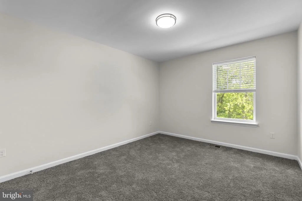 Photo of 9318 SYDNEY WAY