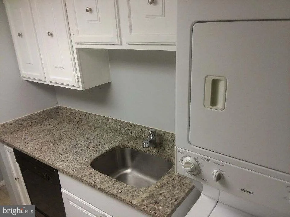 Photo of Unit C at 822 WINDSTREAM WAY