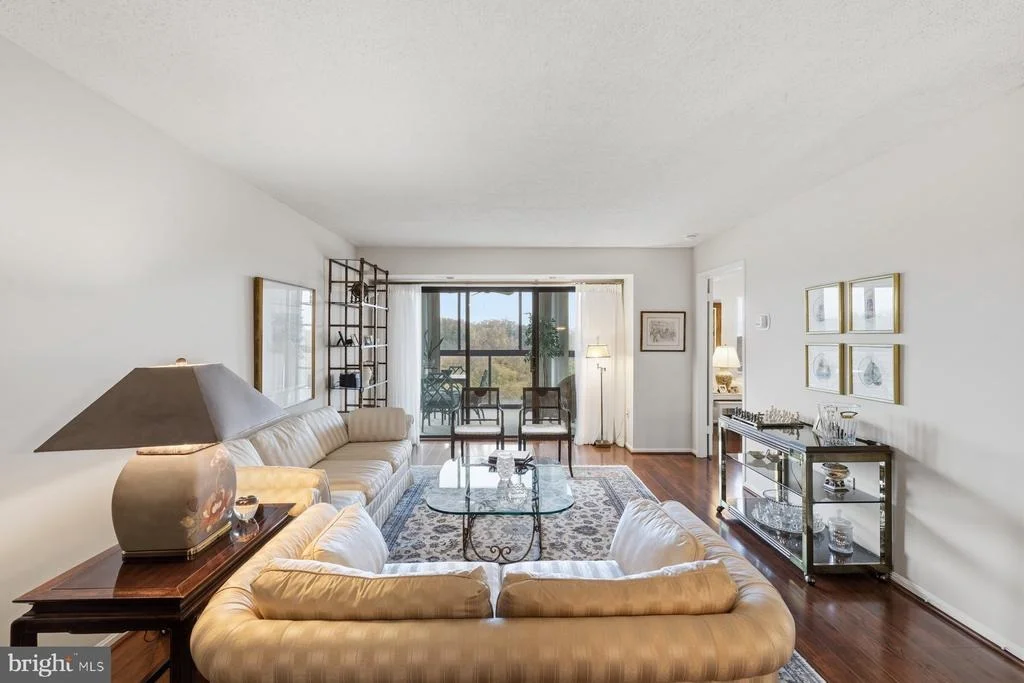 Photo of Unit 2822 at 15107 INTERLACHEN DRIVE