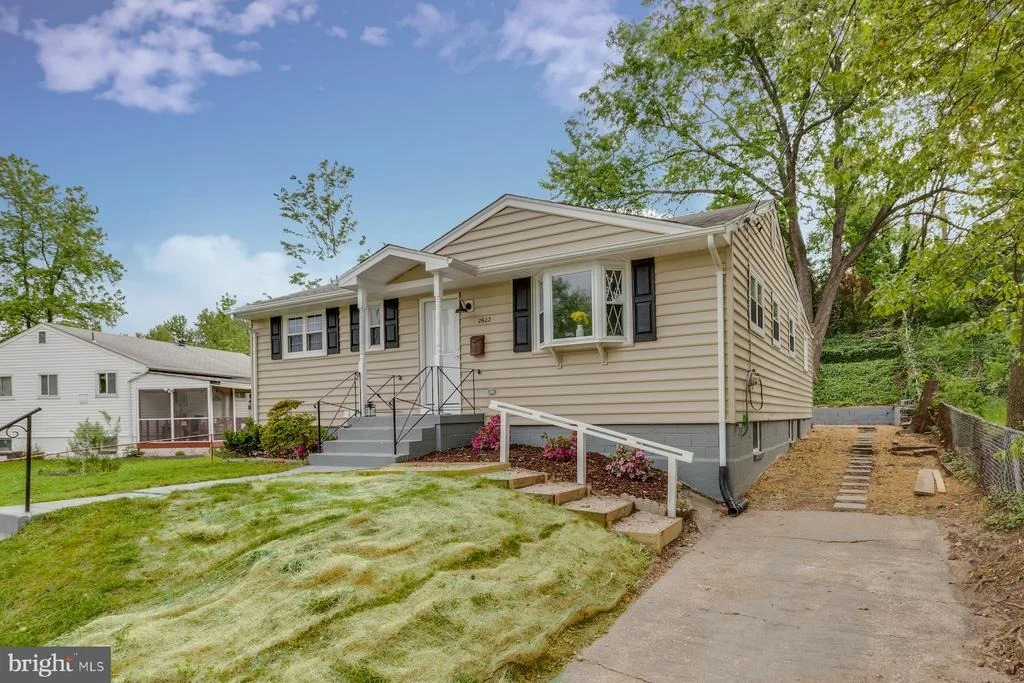 Photo of 2602 LORRING DRIVE