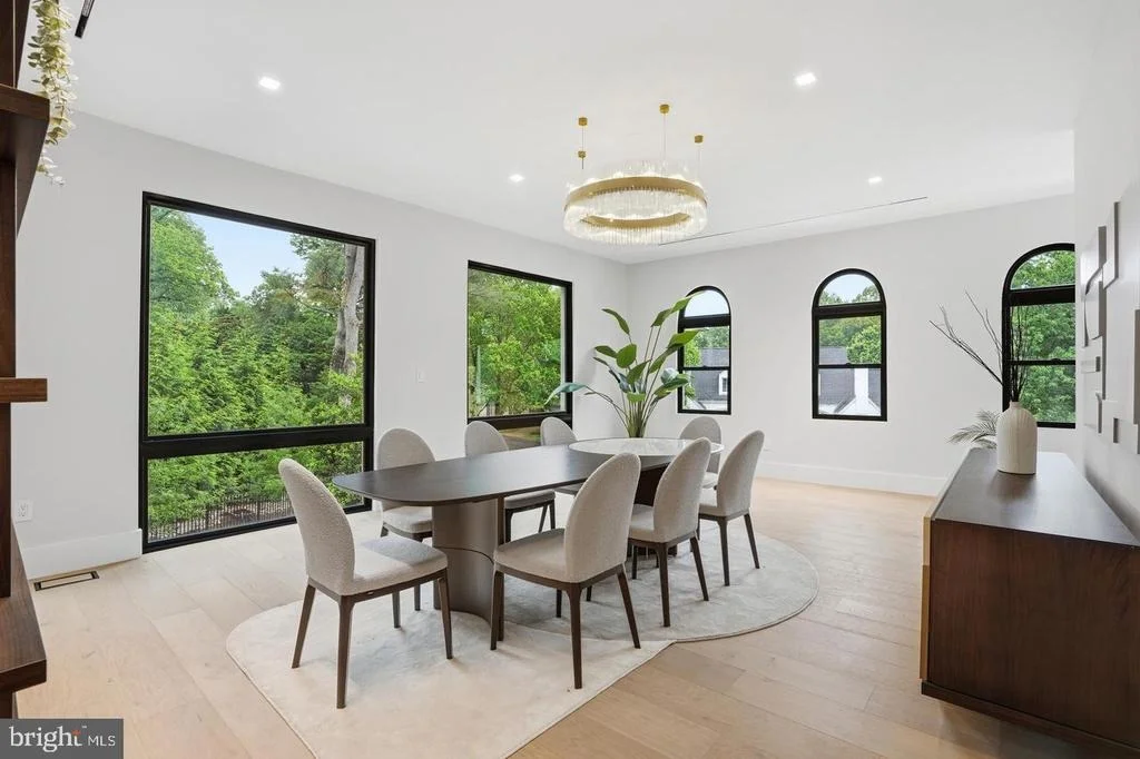 Photo of 1124 SAVILE LANE